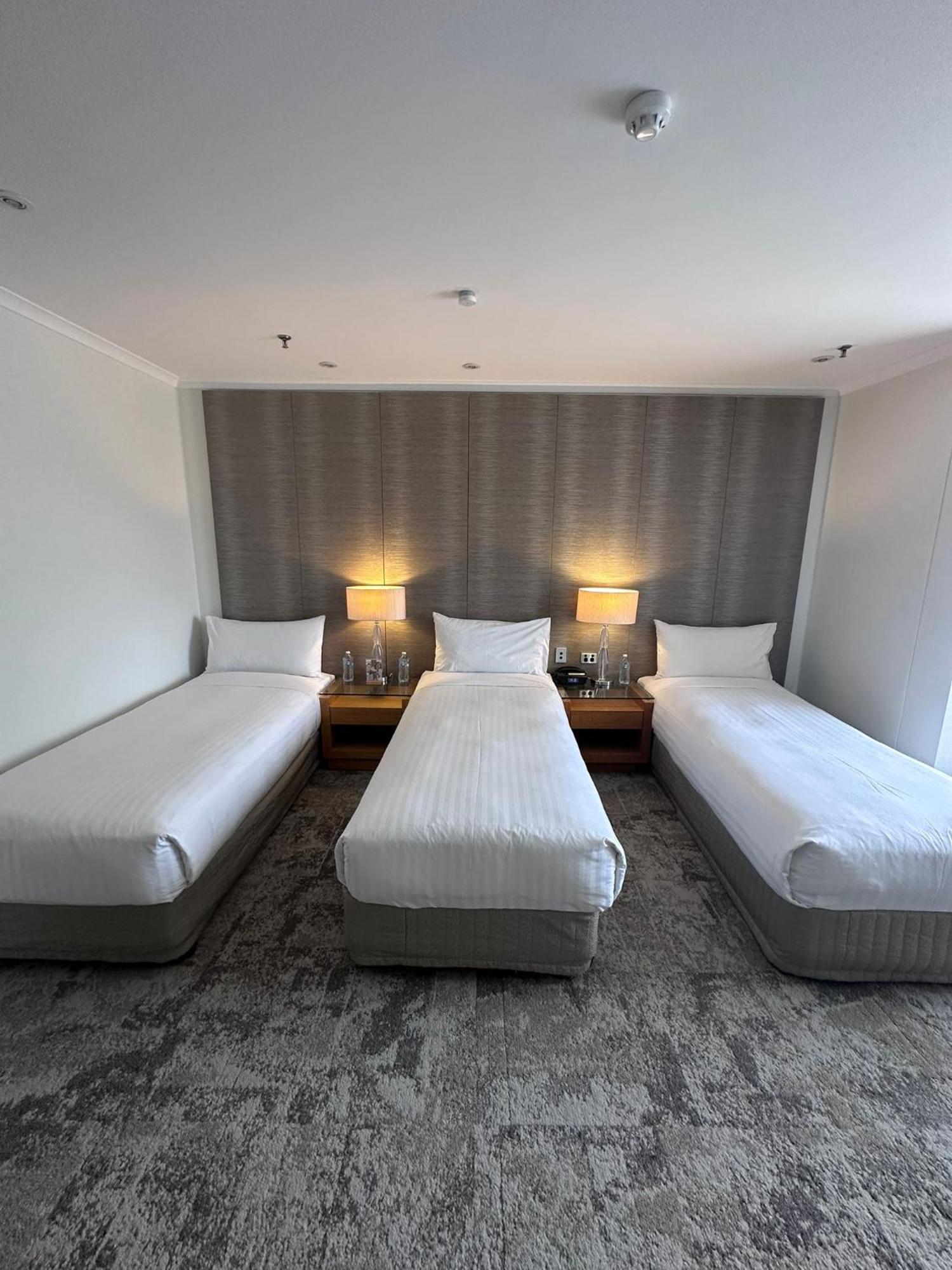 HYATT REGENCY PERTH HOTEL, WA